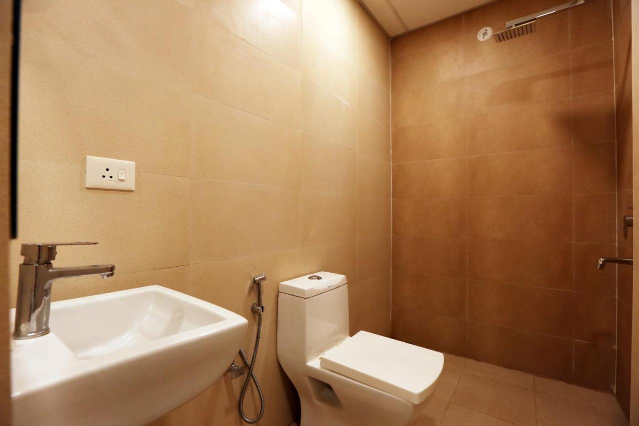 Hotel Classic Plaza At Delhi Airport Ню Делхи Екстериор снимка
